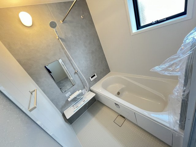 【浴室】 | 福岡市南区長住5丁目第2　1号棟（全3棟）【仲介手数料無料・0円】 | 現地写真。浴室です。