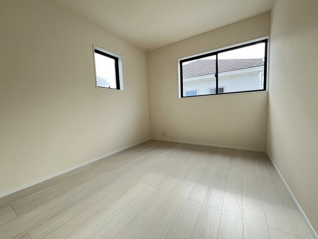 【子供部屋】 | 福岡市南区長住5丁目第2　1号棟（全3棟）【仲介手数料無料・0円】 | 施工例。施工例は完成時と異なる場合があります。