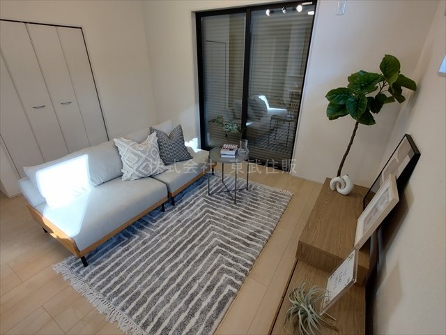 【居間・リビング】の画像