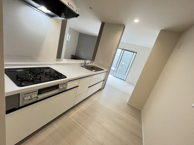 【キッチン】 | 福岡市南区長住5丁目第2　3号棟（全3棟）【仲介手数料無料・0円】 | 施工例。施工例は完成時と異なる場合があります。