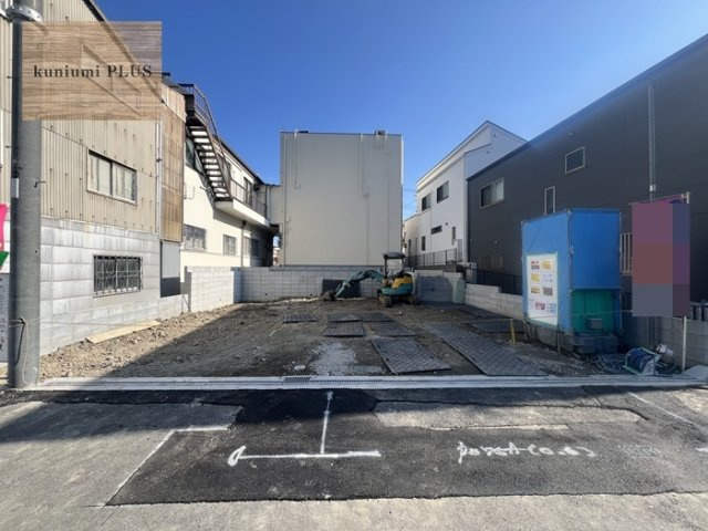 大阪市鶴見区中茶屋1丁目　B号棟の前面道路含む現地写真