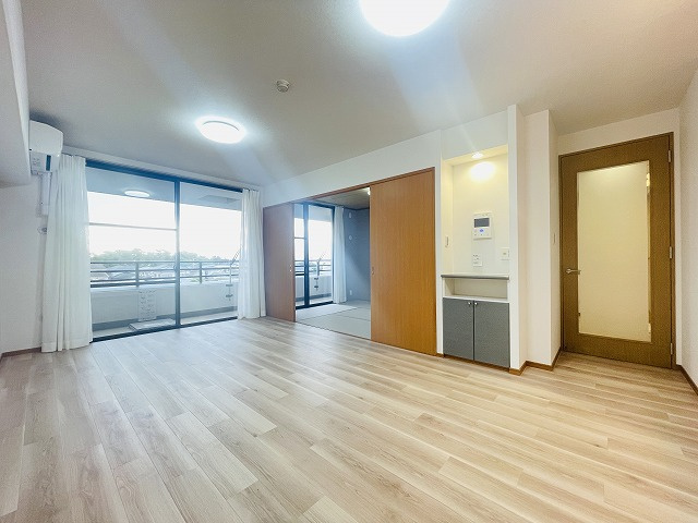 【居間・リビング】 | アンピール海の中道アクアヴィラ