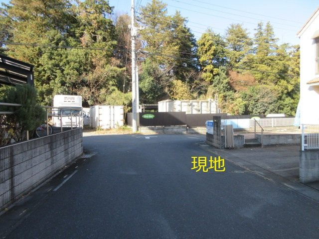 中古戸建　滑川町月の輪7-8-4（リフォーム住宅）の前面道路含む現地写真