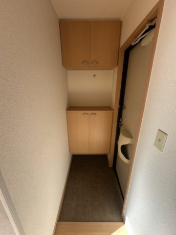 セジュールロイヤル　Ａの玄関