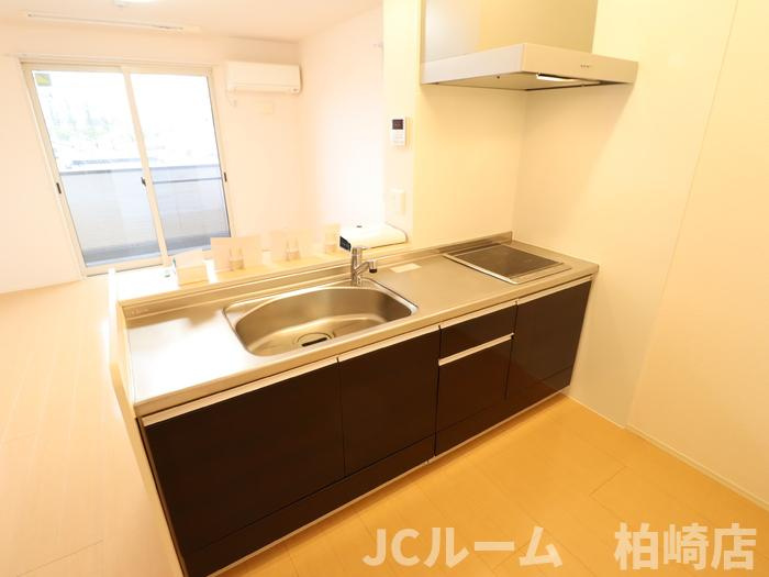 柏崎市錦町のアパートのキッチン