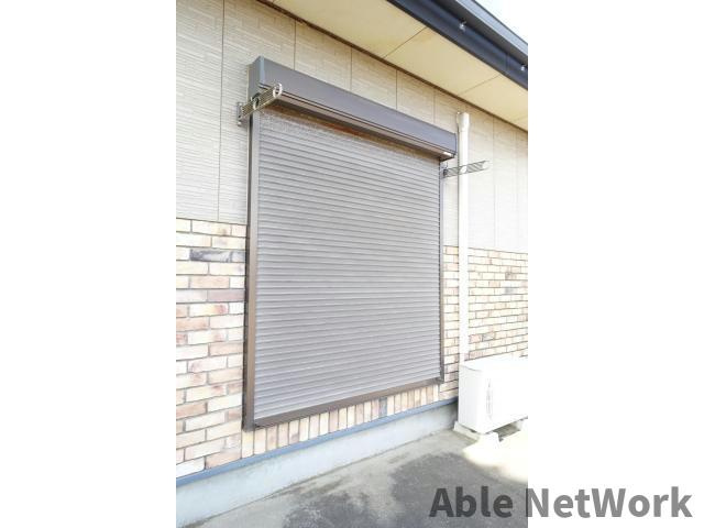 Ｍ’ｓフラットのセキュリティ|シャッター完備で安心