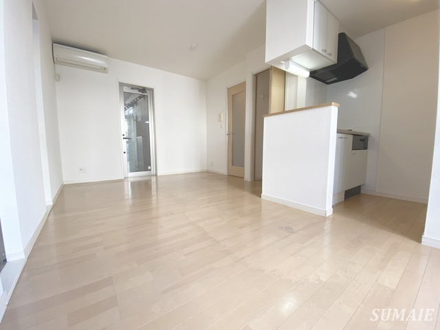 暫草の洋室|落ち着いた内装です☆