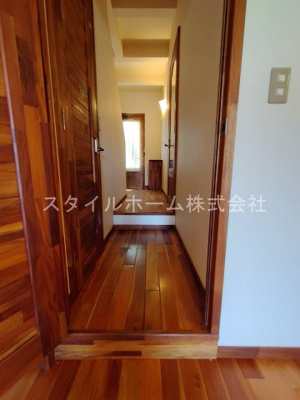 【玄関】 | セザンヌ牟呂 | イメージ写真です。