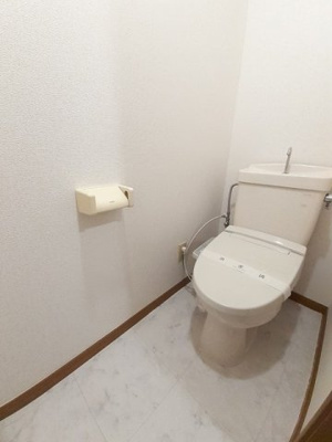 【トイレ】 | ブラウンシャトレー | 落ち着いたトイレです