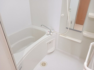 【浴室】 | フィオーレ白浜Ⅰ | 日々の暮らしに欠かせないお風呂です