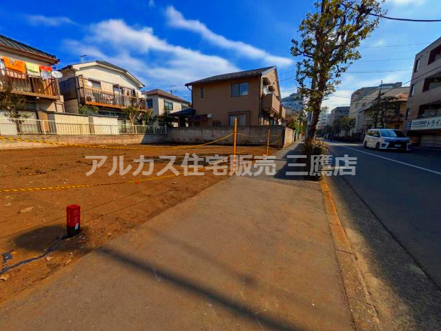 武蔵野市境南町２丁目 中央線 武蔵境駅 売地の前面道路含む現地写真