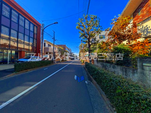 武蔵野市境南町２丁目 中央線 武蔵境駅 売地の前面道路含む現地写真