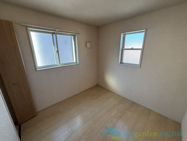 平塚市南金目　中古戸建の洋室