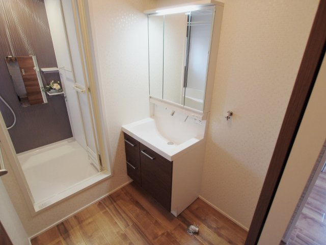 クレール山ノ代　B棟の洗面所