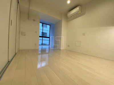 【居間・リビング】 | レジディア堺筋本町プレイス | レジディア堺筋本町プレイス　リビング