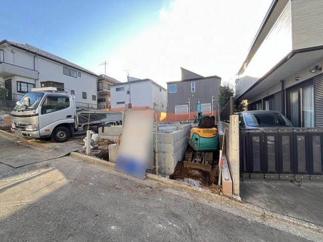 【外観】 | 東久留米市浅間町3丁目　新築一戸建住宅　全2棟　(保谷店) | 「ひばりヶ丘」駅南口からは東武東上線「朝霞台」駅やJR中央線「武蔵境」駅行のバス便も運行されています。
