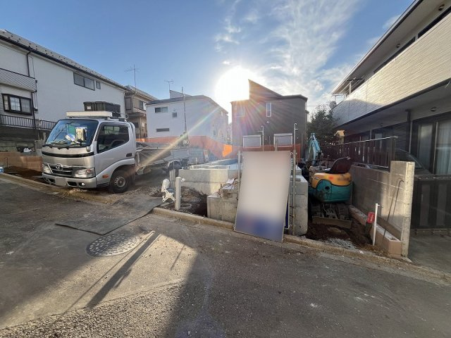 【外観】 | 東久留米市浅間町3丁目　新築一戸建住宅　全2棟　(保谷店) | 耐震等級3取得、木造住宅用制震ダンパーを採用し長く安心して暮らせます。