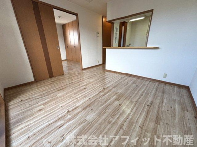 【居間・リビング】 | フリーデン | LDK10帖
