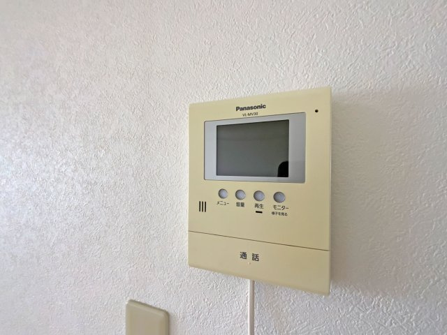 明南住宅二号棟の防犯設備|モニター付きインターホン