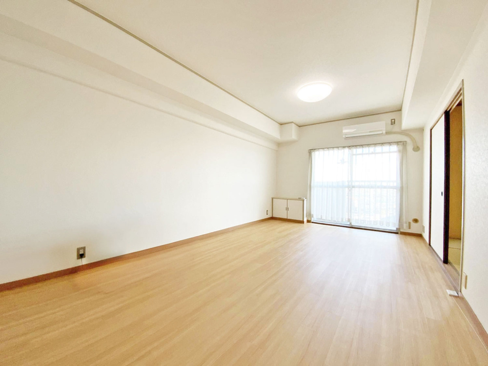 明南住宅二号棟の居間・リビング|リビングダイニング
※既存家具はCGで消しております。