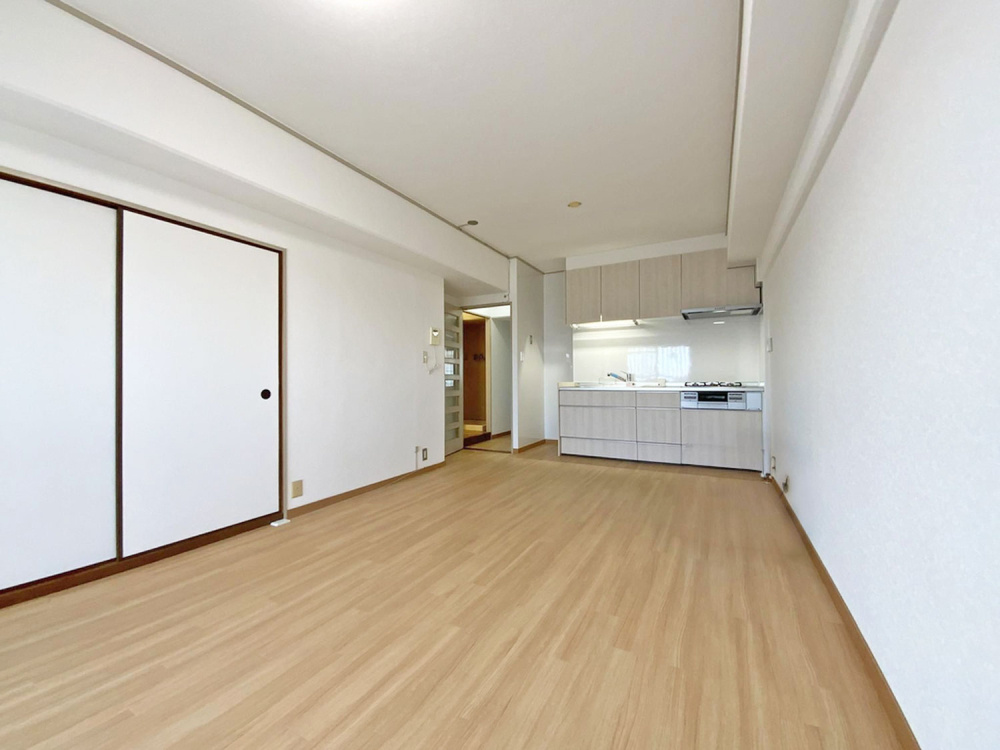 明南住宅二号棟の居間・リビング|リビングダイニング
※既存家具はCGで消しております。