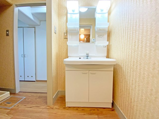 明南住宅二号棟の独立洗面台|洗面化粧台