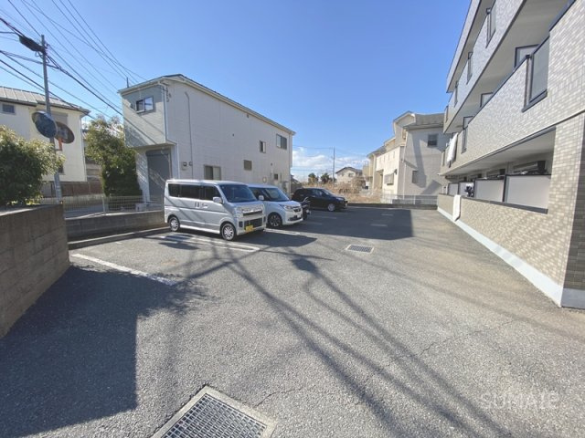 オーシャンサニーの駐車場