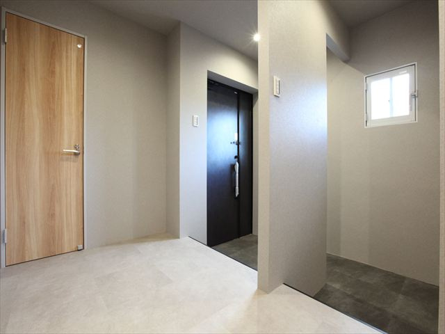 【玄関】の画像