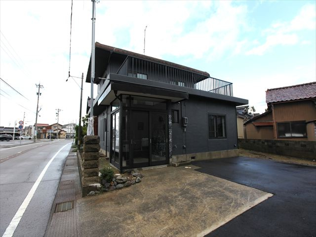 能美市寺井町中古住宅の画像