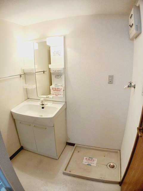 ヴィラシャルマンⅠの洗面所|洗面所