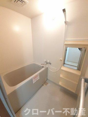 エバーグリーンロードＫの浴室