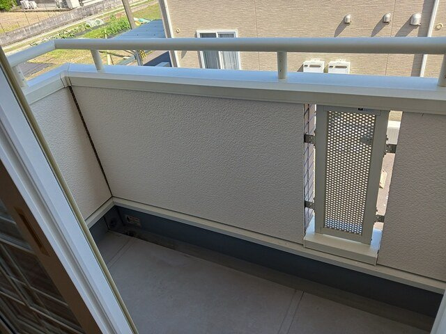 【バルコニー】