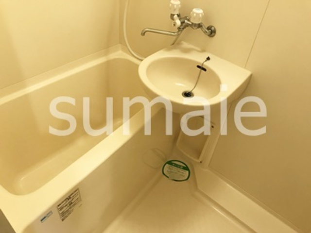 ドミサイルオーミヤの浴室|写真は反転タイプの画像です。