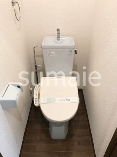 ドミサイルオーミヤのトイレ|温水洗浄便座です☆