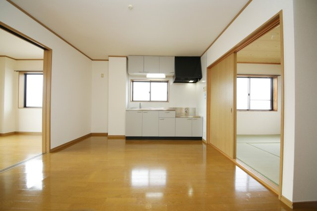 ファミール青空の居間・リビング