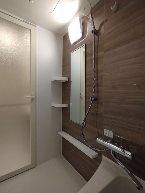 クレイシア西馬込の浴室