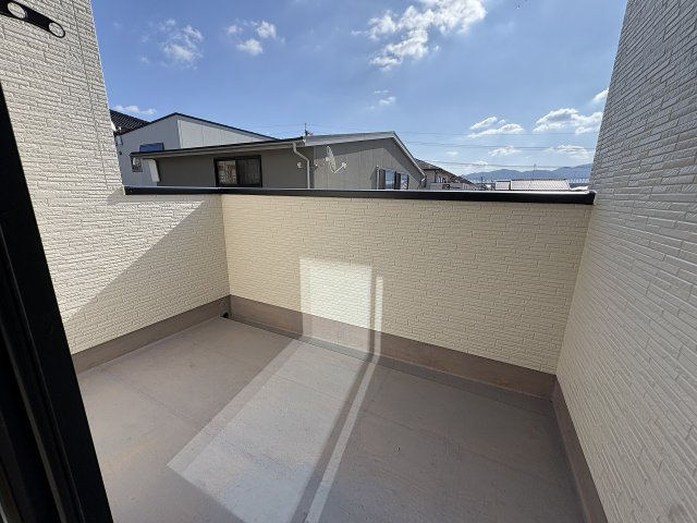 【バルコニー】 | 福岡市南区長住7丁目1期Y　1号棟（全2棟）【仲介手数料無料・0円】 | 現地写真。