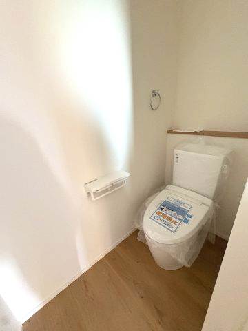 【トイレ】 | 福岡市南区長住7丁目1期Y　1号棟（全2棟）【仲介手数料無料・0円】 | 現地写真。
