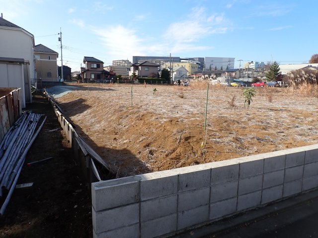 日野市東平山　貸地の展望|前面道路含む現地写真の様子です。