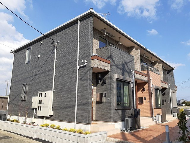 アルーシャ・Ｉの外観|おしゃれな外観です