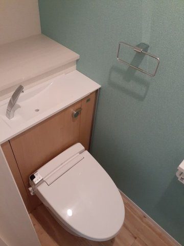 アルーシャ・Ｉのトイレ|落ち着いた色調のトイレです