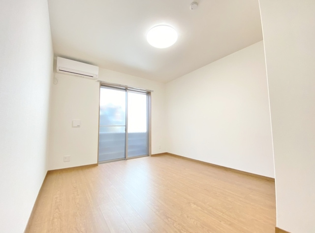 アムールHARMONYⅡの居間・リビング