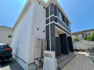 【エントランス】 | レジーナ | 外観写真（昼）