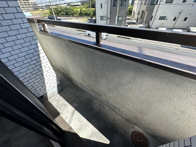 落ち着いた時間を過ごせるバルコニーです