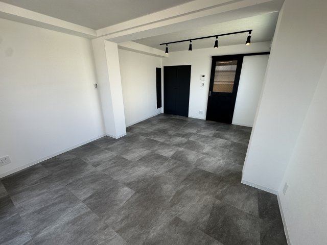 こちらの居間で趣味の時間をお楽しみください