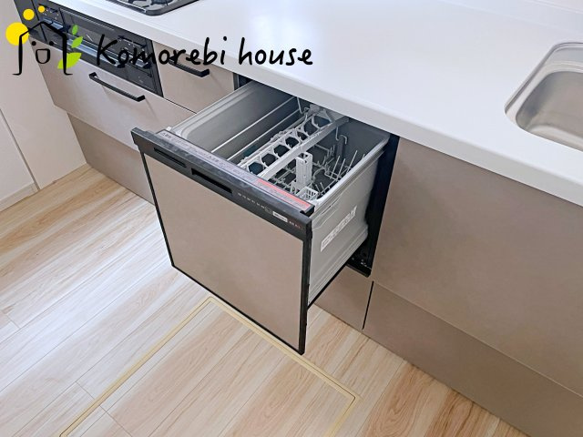 KIS白岡市小久喜　18期　新築一戸建て　リガーレ　01のキッチン|コンパクトなキッチンで掃除もラクラク