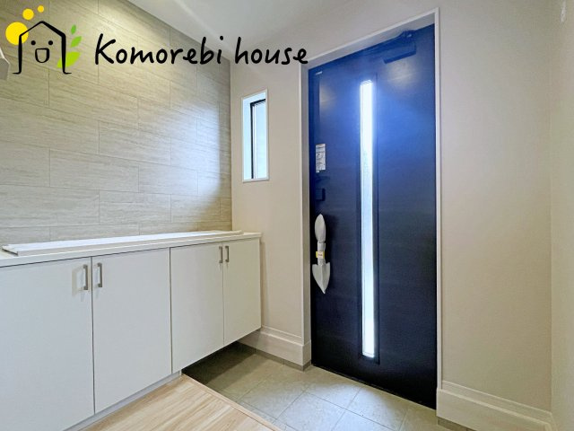 KIS白岡市小久喜　18期　新築一戸建て　リガーレ　01の玄関|毎日通る玄関はこちらです
