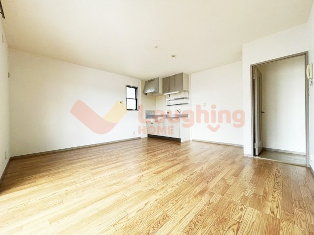 ハイカムール津福の居間・リビング|使いやすい居間です