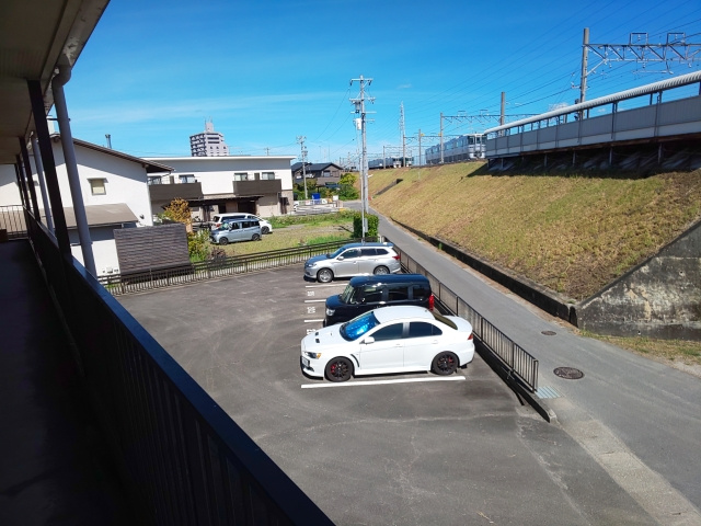 フェイスきたのの駐車場