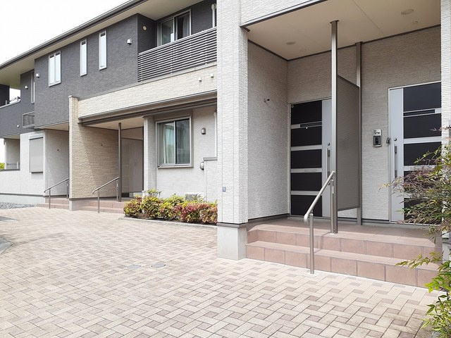 パルテール　Ａのエントランス|エントランス